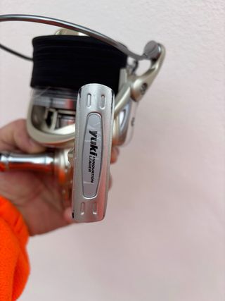 Carretes Yuki 8000 (20kg Freno)