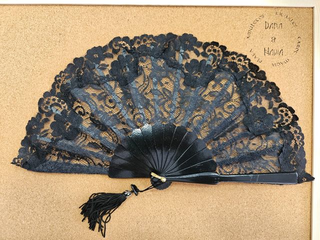 Abanicos de madera y encaje