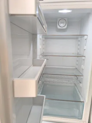 Frigorífico Liebherr. Modelo CNP 371-21E