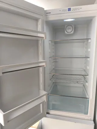 Frigorífico Liebherr. Modelo CNP 371-21E