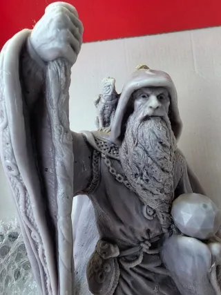 Figura Mago Detallada x30cm, es un velon+1kl.