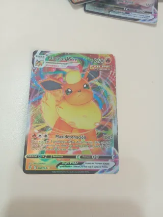 Carta Pokémon Greedent VMAX 218/264