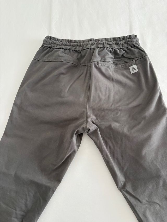 Jogger gris Zara