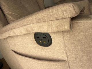 Sillón reclinable motorizado beige