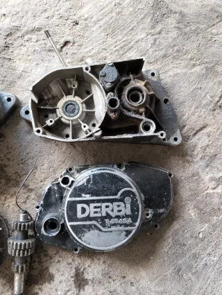 Carter y tapadera Derbi