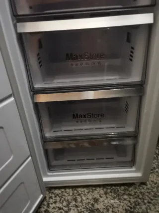 Congelador Vertical Grundig