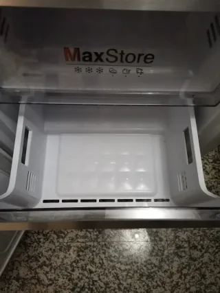 Congelador Vertical Grundig