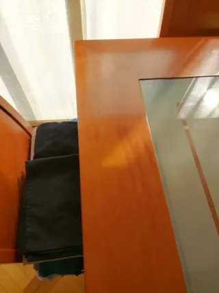 Mesa de comedor extensible con 4  sillas