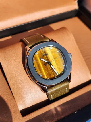 Reloj Automático Ojo de Tigre Petos_Seiko