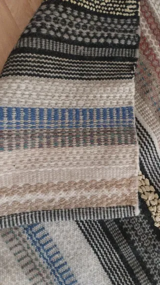 Alfombra de lana. 2,33 x 1,48