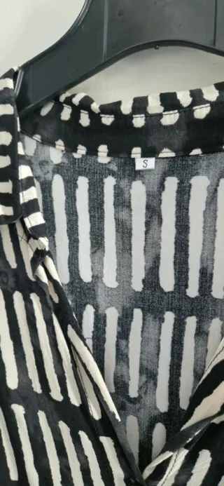 Vestido estampado rayas blanco y negro