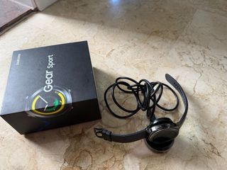 Reloj Samsung Gear Sport Negro muy buen estado