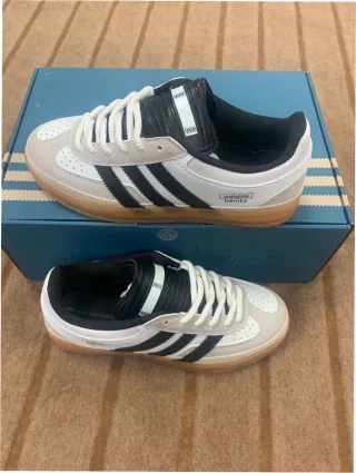 Adidas Gazelle Indoor Bad Bunny Talla 40