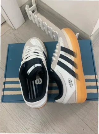 Adidas Gazelle Indoor Bad Bunny Talla 37
