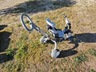 Triciclo infantil con manillar