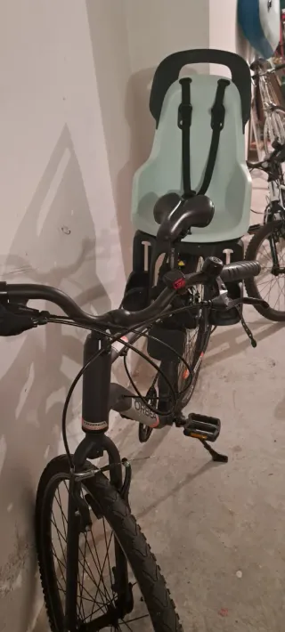 Bicicleta Orbea con silla para niño