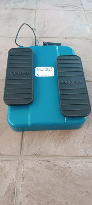 Ejercitador piernas persona mayor