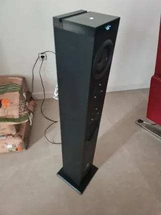 Torre de Sonido Energy Negra como nueva Bluetooth