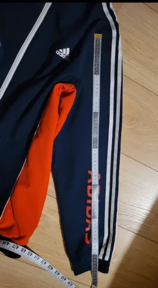 Chándal Adidas azul y naranja