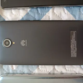 Móviles Huawei y LG para piezas