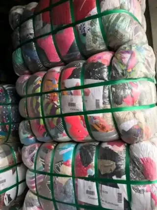 10 kg d' ABBIGLIAMENTO UOMO, DONNA, o mix