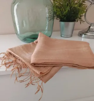 Chal beige con flecos