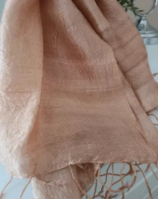 Chal beige con flecos