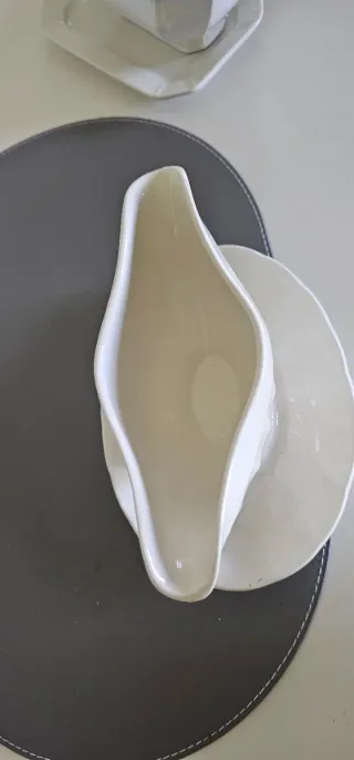 Salsera San Claudio Porcelana Beige con plato