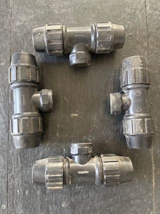 4 Tes de Tubería 1 a 32mm
