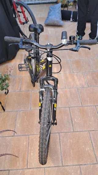 Bicicleta Hexagon 24 Negra y Amarilla