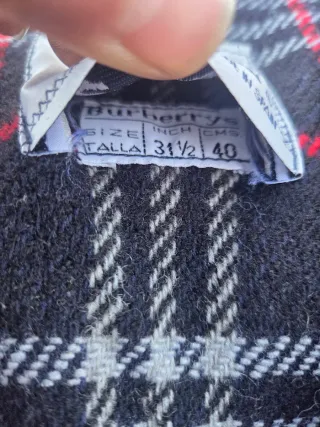 Chaqueta Burberry Negra y Roja