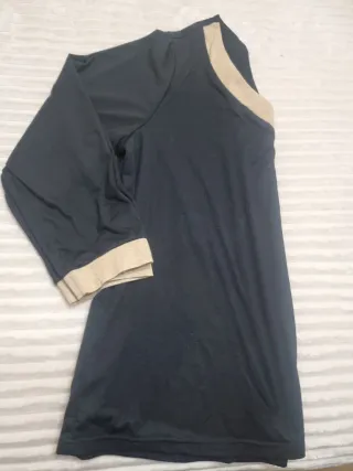 Blusa negra con ribetes beige Talla XXL