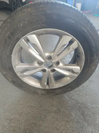 Llanta y Neumático Hyundai Ix35
