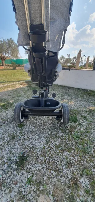 Triciclo-carro KikkaBoo gris