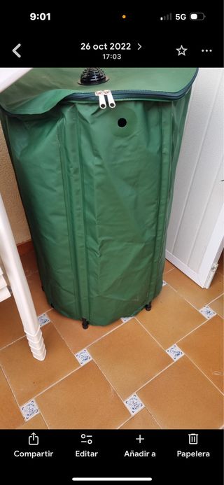Depósito de agua verde