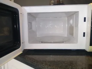 Microondas Carrefour Home 800W