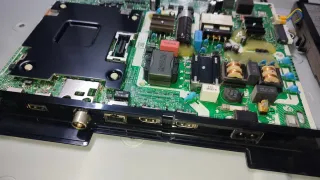 Placa base televisión Samsung UE55TU7125K