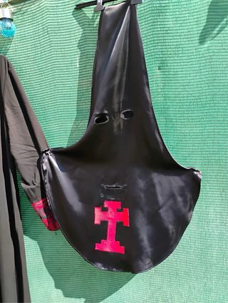 Hábito Cofradía La Piedad Valladolid