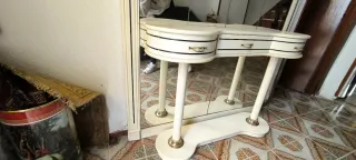 Entradita de madera y cristal