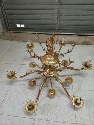 Lámpara de bronce baño oro