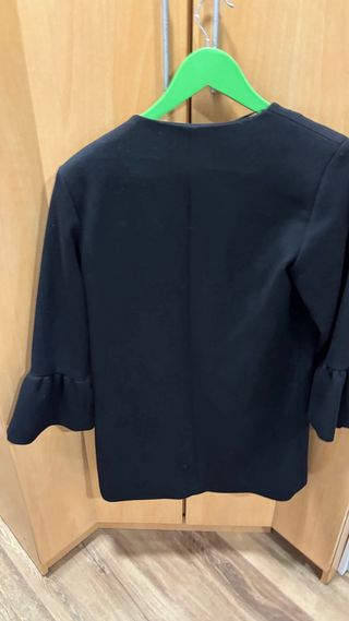 Chaqueta Kiabi Negra Manga Campana