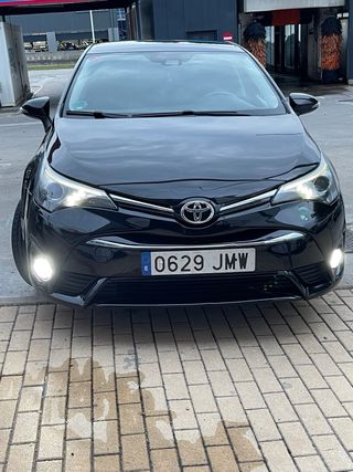 Toyota Avensis 2016