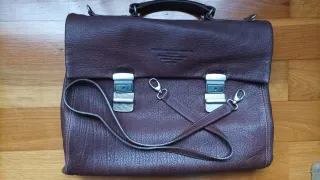 Maletín ejecutivo de piel marrón