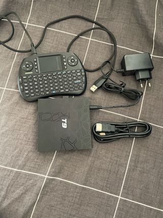 Android TV T9 con Teclado y todos los cables