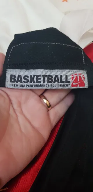 Maglia basket Nike Air bianca e rossa