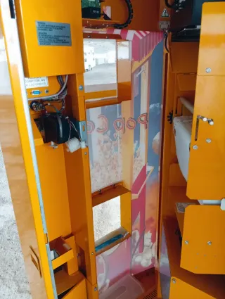 Máquina de palomitas nueva a estrenar.