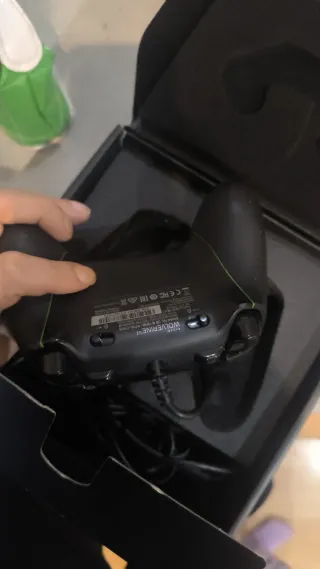 Xbox Series X con Mando Rojo