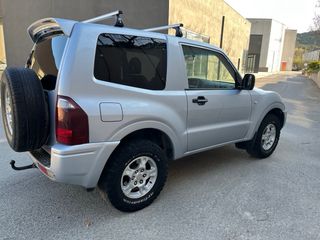 Mitsubishi Montero 2005