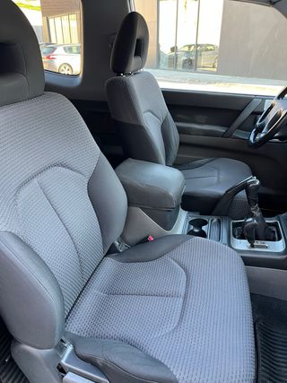 Mitsubishi Montero 2005