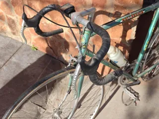 Bicicleta de carretera clásica